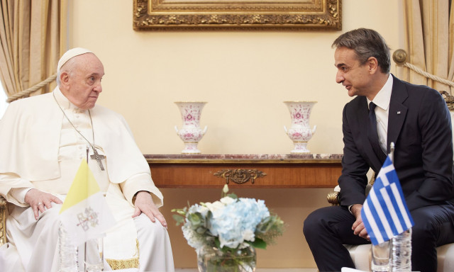 Μητσοτάκης για θάνατο Πάπα Φραγκίσκου: Συλλυπητήρια στην ελληνική κοινότητα των Καθολικών