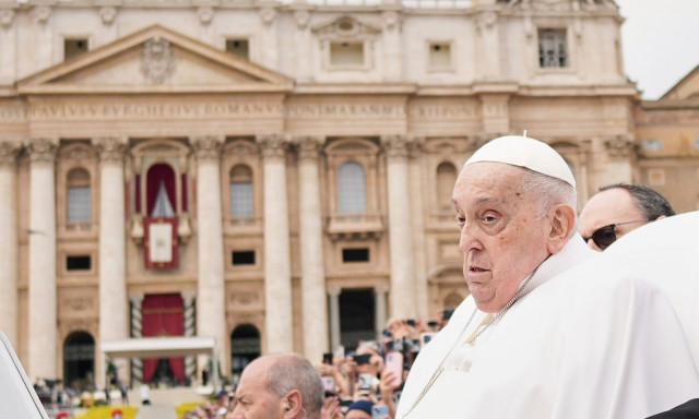 Πάπας Φραγκίσκος: Τα συγκινητικά λόγια του Καθολικού Αρχιεπισκόπου Κέρκυρας για την εκδημία του