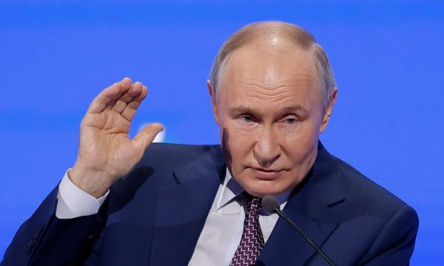 Πούτιν: Προτείνει ειρήνη με παραίτηση διεκδικήσεων από κατεχόμενες περιοχές της Ουκρανίας