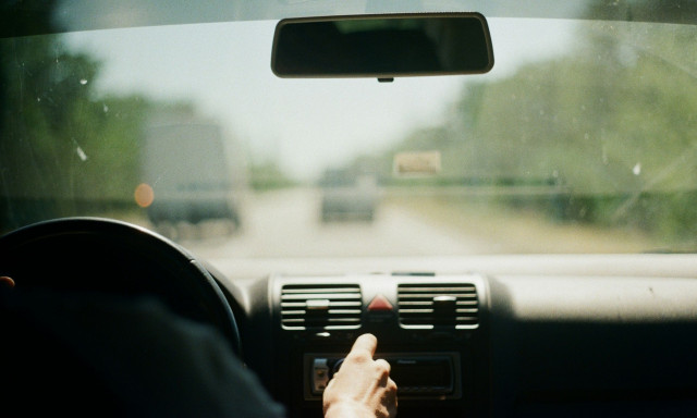 Έρχονται «τσουχτερά» πρόστιμα από τον ΚΟΚ - Ποια παράβαση θα πληρώσουν ακριβά οι οδηγοί