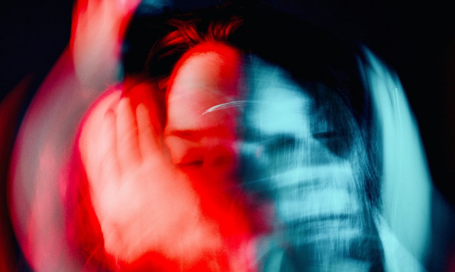 Σχιζοφρένεια: Δύο πρώιμα σημάδια που πρέπει να μας ανησυχήσουν - Τι εξηγεί ψυχολόγος