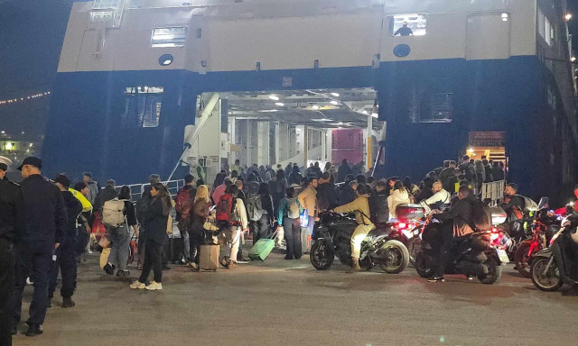 Κυκλάδες: 220 επιβάτες έβγαλαν εισιτήριο για Σύρο ενώ πήγαιναν Πειραιά - Έκτακτη δρομολόγηση πλοίου