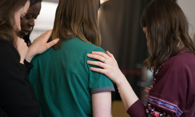 «Μπλε άτομο»: Τι είναι, πώς να το αναγνωρίσετε και γιατί όλοι χρειάζονται ένα