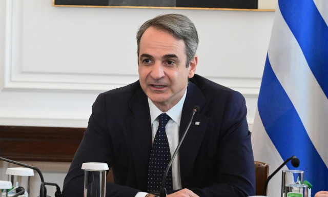 Τα μέτρα Μητσοτάκη μετά το πλεόνασμα: €250 σε συνταξιούχους - ΑΜΕΑ, ένα ενοίκιο πίσω σε ενοικιαστές