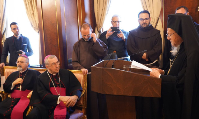 Οικουμενικός Πατριάρχης για Φραγκίσκο: Ήλπιζα να τον υποδεχθώ τον ερχόμενο Μάιο στη Νίκαια