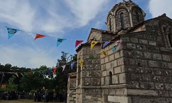 «Ομορφοκκλησιά»: Ο ναός του Αγίου Γεωργίου στο Γαλάτσι που ανοίγει μια φορά τον χρόνο