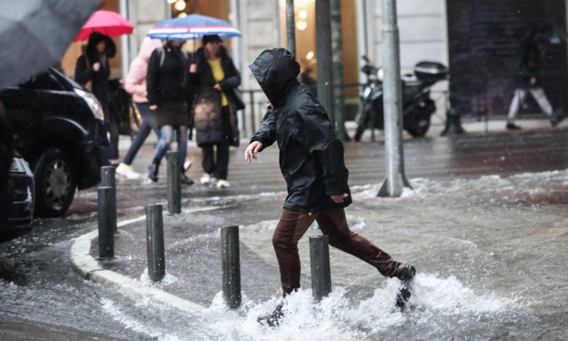 Καιρός: Βροχές και πτώση της θερμοκρασίας από αύριο - Πού αναμένεται ένταση των φαινομένων