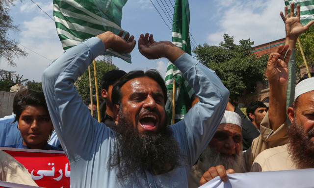 Επικίνδυνη κλιμάκωση: Πακιστάν και Ινδία σε τροχιά σύγκρουσης μετά το μακελειό στο Κασμίρ