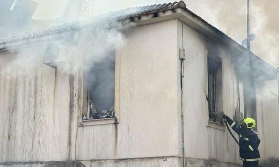 Κεφαλονιά: Μάχη για τη ζωή του δίνει το 3χρονο αγοράκι μετά τη φωτιά στο σπίτι του