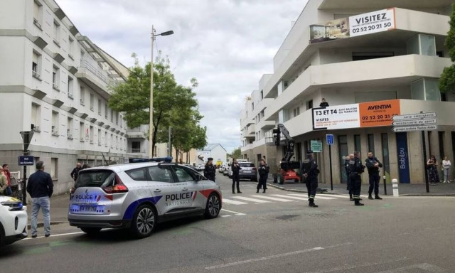 Τρόμος στη Γαλλία: 15χρονος μαχαίρωσε θανάσιμα μία έφηβη και τραυμάτισε 3 συμμαθητές του