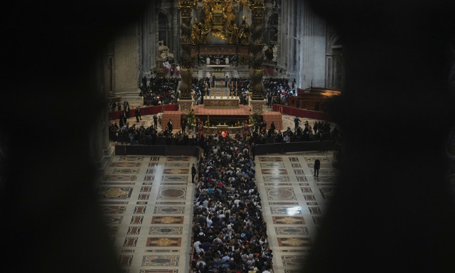 Πάπας Φραγκίσκος: Αντίστροφη μέτρηση για το κλείσιμο της Βασιλικής - Πάνω από 150.000 οι προσκυνητές