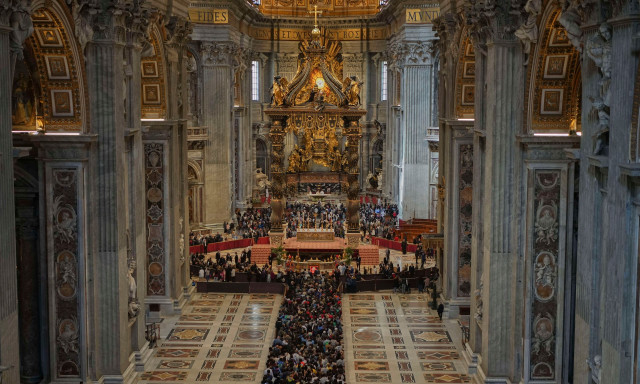 Τελετή σφράγισης φερέτρου Πάπα Φραγκίσκου: Οι θεολογικοί-διπλωματικοί συμβολισμοί και ένα σκάνδαλο