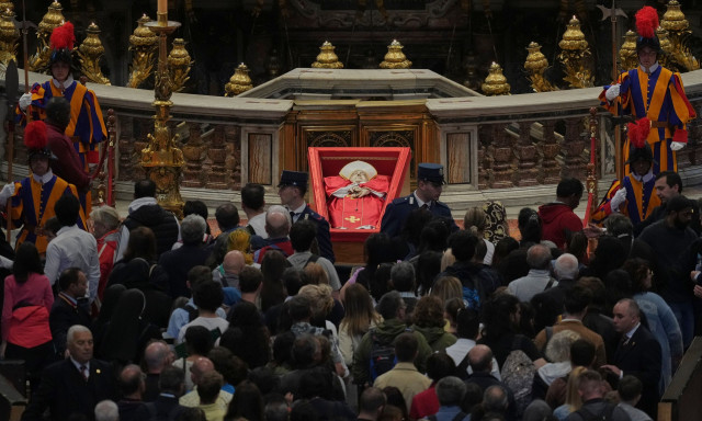 Πάπας Φραγκίσκος: Δεν θα παραστεί στην κηδεία η Μαρία Ελένα, η μοναδική εν ζωή αδελφή του Πάπα