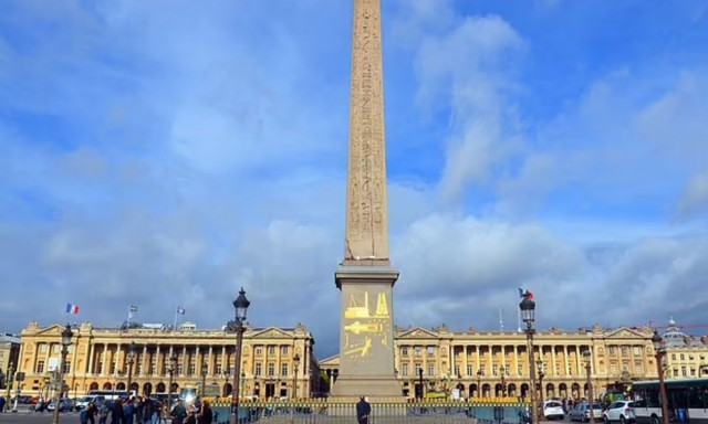 Επιστήμονας ανακάλυψε 7 μυστικά μηνύματα κρυμμένα στον αιγυπτιακό οβελίσκο του Παρισιού