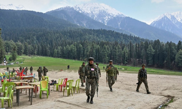 Στα πρόθυρα σύρραξης Ινδία - Πακιστάν: Το διαφιλονικούμενο Κασμίρ και ο «πόλεμος για το νερό»