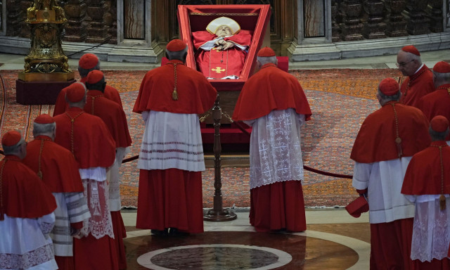 Ποιος θα είναι ο νέος Πάπας; Πότε συνεδριάζει το Κονκλάβιο – Οι πιθανοί διάδοχοι