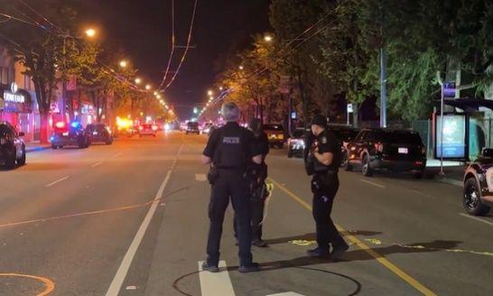 Βανκούβερ: «Ήταν σαν να πέφτει μια μπάλα μπόουλινγκ πάνω σε κορίνες» - Τουλάχιστον οχτώ νεκροί