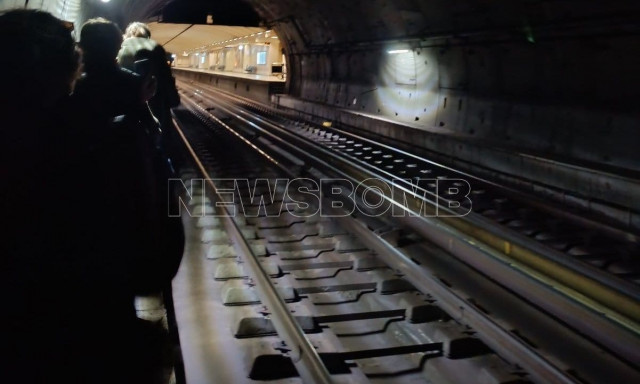 Βίντεο από τον απεγκλωβισμό επιβατών του Μετρό μετά την πτώση ατόμου στις ράγες στον Ευαγγελισμό