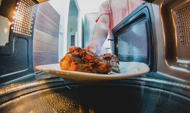 Επιστήμονες από την Ιταλία: Απειλή καρκίνου αν καταναλώνετε τόσο κοτόπουλο