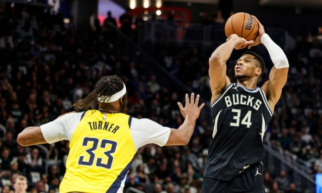 Γιάννης Αντετοκούνμπο: Με την πλάτη στον τοίχο οι Μπακς – Φόβοι για μεγάλη ζημιά ο Λίλαρντ