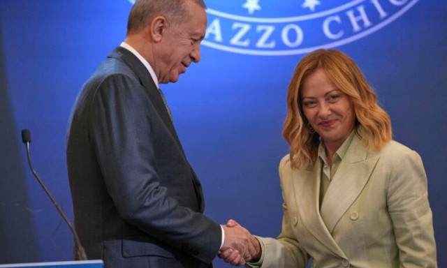 Σε θερμό κλίμα η συνάντηση Μελόνι-Ερντογάν, ενισχύεται η συνεργασία στην αμυντική βιομηχανία