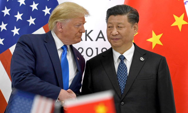 Πρωτοφανής επίθεση της Κίνας στον Τραμπ: «Είναι νταής, μην γονατίσετε»