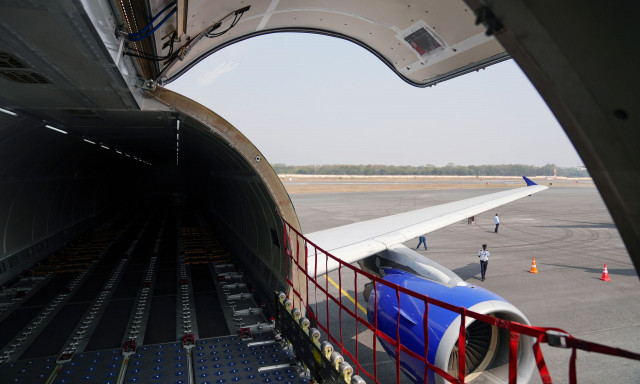 Η Ινδία έκλεισε τον εναέριο χώρο στις αεροπορικές εταιρείες του Πακιστάν