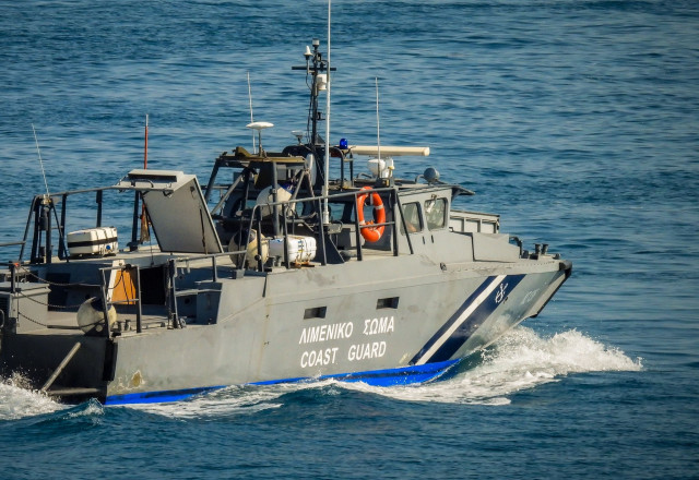 Θρίλερ στο Πόρτο Ράφτη: Άνδρας εντοπίστηκε νεκρός στη θάλασσα