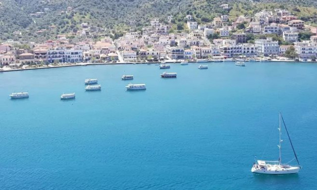 Βόλτα στον γραφικό Γαλατά Τροιζηνίας