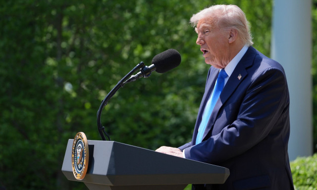 Μήνυμα Τραμπ προς τη Fed: «Να μειώσει τώρα τα επιτόκια»