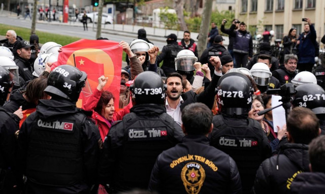 Κωνσταντινούπολη: Άγρια καταστολή και εκατοντάδες συλλήψεις στις διαδηλώσεις για την Πρωτομαγιά