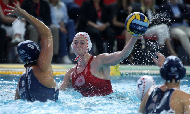 Πόλο Γυναικών: Η Σαμπατέλ έβαλε τέλος στο όνειρο του Ολυμπιακού