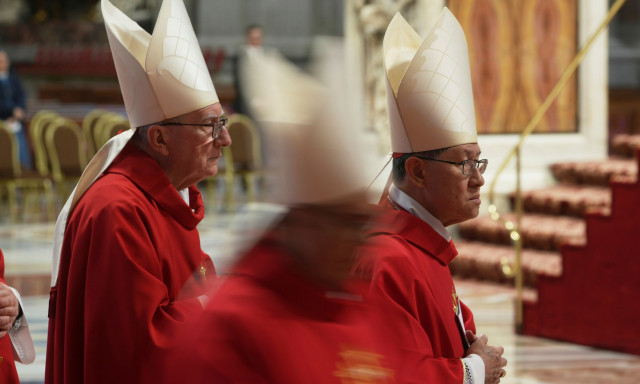 Ποιος θα είναι ο επόμενος Πάπας: Ο καρδινάλιος Παρολίν από φαβορί πλέον χάνει έδαφος λόγω Κίνας