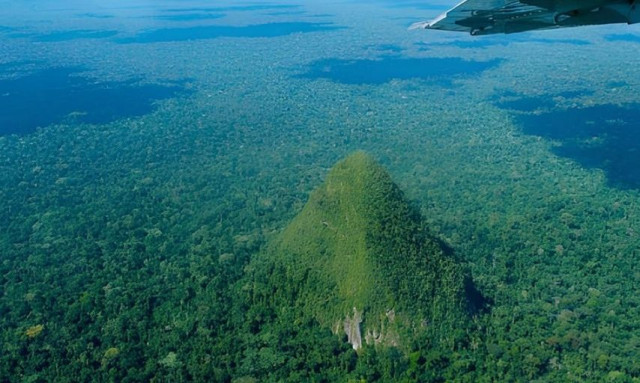 Η μυστηριώδης ιερή «πυραμίδα» που κρύβεται στα βάθη του Αμαζονίου