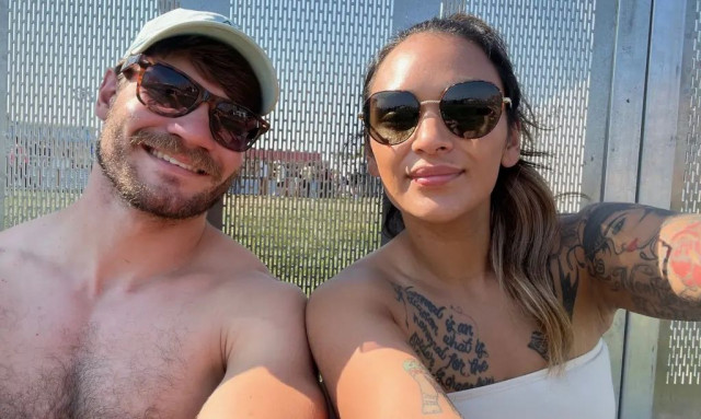 ΗΠΑ: Ο γαμπρός αυτοκτόνησε 4 μέρες μετά τον γάμο - Τα λουλούδια από τον τάφο στη νύφη