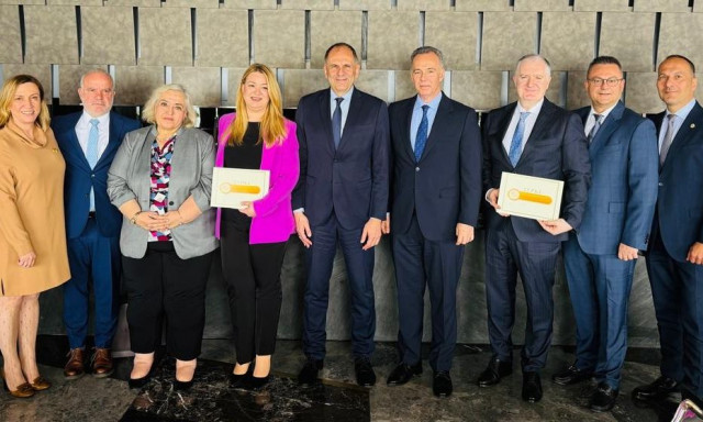 Επίσκεψη Γεραπετρίτη στην Κωνσταντινούπολη: Στήριξη της ελληνικής πολιτείας στην ομογένεια