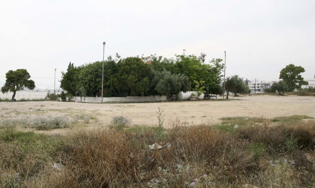 «Πόλεμος» Ανδρουλάκη - Παπασταύρου για τα οικόπεδα των δύο στρεμμάτων