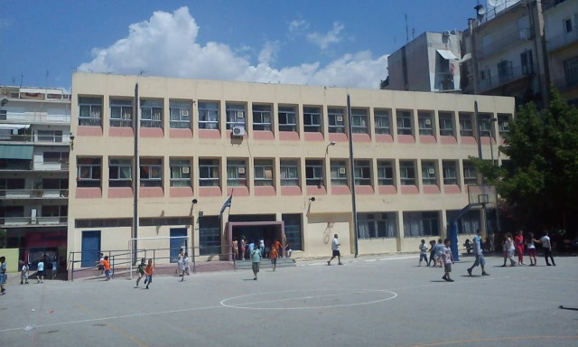 Σχολεία: Πότε χτυπάει το τελευταίο κουδούνι της χρονιάς στα Λύκεια