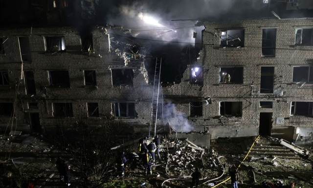 Ουκρανία: Ολονύκτια ρωσική επίθεση στο Κίεβο – Εκρήξεις στην πρωτεύουσα