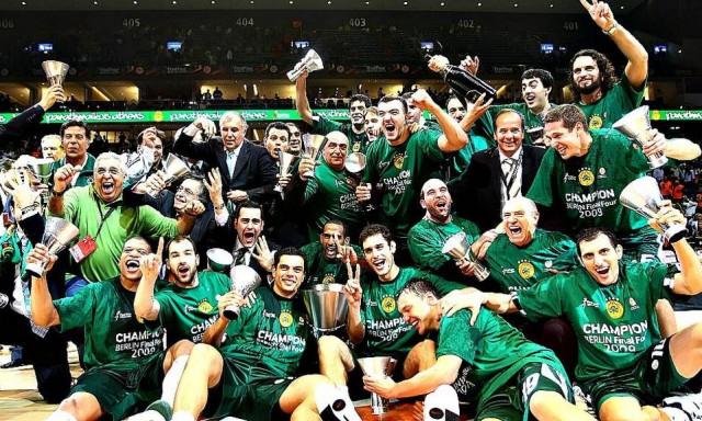 Σαν σήμερα: Όταν ο Παναθηναϊκός «έραβε» το πέμπτο αστέρι στο Βερολίνο (photos+video)