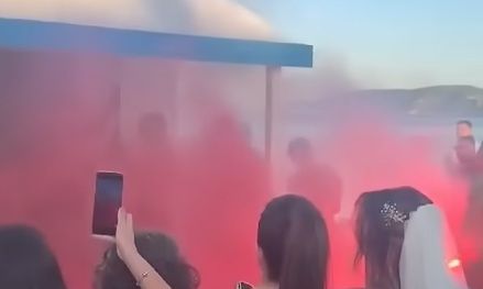 Μέγαρα: ΟΥΚας παντρεύτηκε και οι φίλοι του μετέτρεψαν σε «αρένα μάχης» το γλέντι