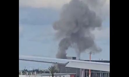 Ισραήλ: Οι Χούθι έριξαν βαλλιστικό πύραυλο δίπλα στο αεροδρόμιο Μπεν Γκουριόν