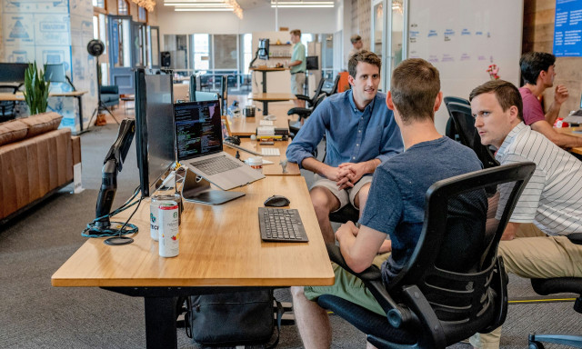 Επιδότηση ρεύματος για τις επιχειρήσεις: Πότε ανοίγει η πλατφόρμα - Οι 3 ομάδες στο πλαίσιο