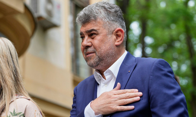 Ρουμανία: Παραιτήθηκε ο πρωθυπουργός Μαρσέλ Τσιολάκου μετά την ήττα του κυβερνώντος συνασπισμού