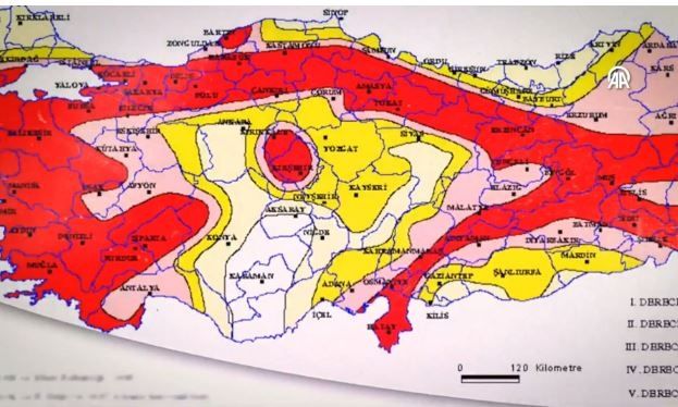 Σεισμός - «Κοκκινίζει» η Τουρκία: Τι «κινείται» κάτω από τα πόδια των Τούρκων