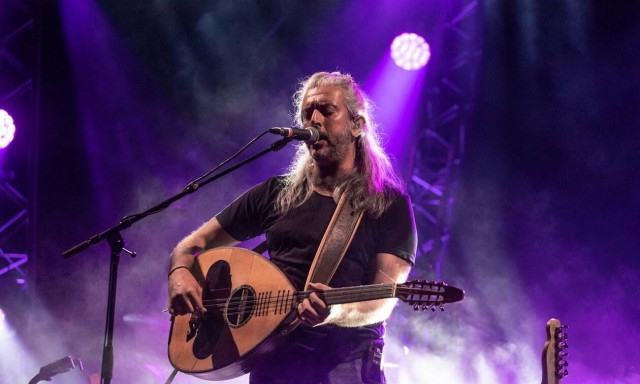 Γιάννης Χαρούλης: Ζωντανά στο Θέατρο Γης - Η προπώληση ξεκίνησε