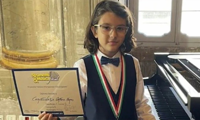 Παιδί-Θαύμα στο Ρέθυμνο: Ο 12χρονος πιανίστας που «μαγεύει» με τις νότες του