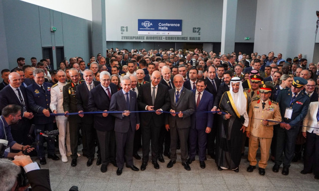 DEFEA 2025: Η γαλλική NAVAL υπέγραψε 4 συμβάσεις με ελληνικές εταιρείες