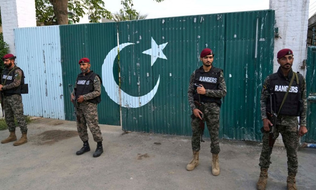 Ινδία - Πακιστάν: Το χρονικό της βίας, ο «πόλεμος» για το νερό και οι φόβοι για πυρηνική σύγκρουση