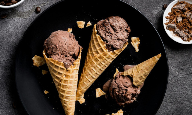 Ακρίβεια: Η τιμή του παγωτού… ζεματάει - Κοντά στα 3 ευρώ η μπάλα